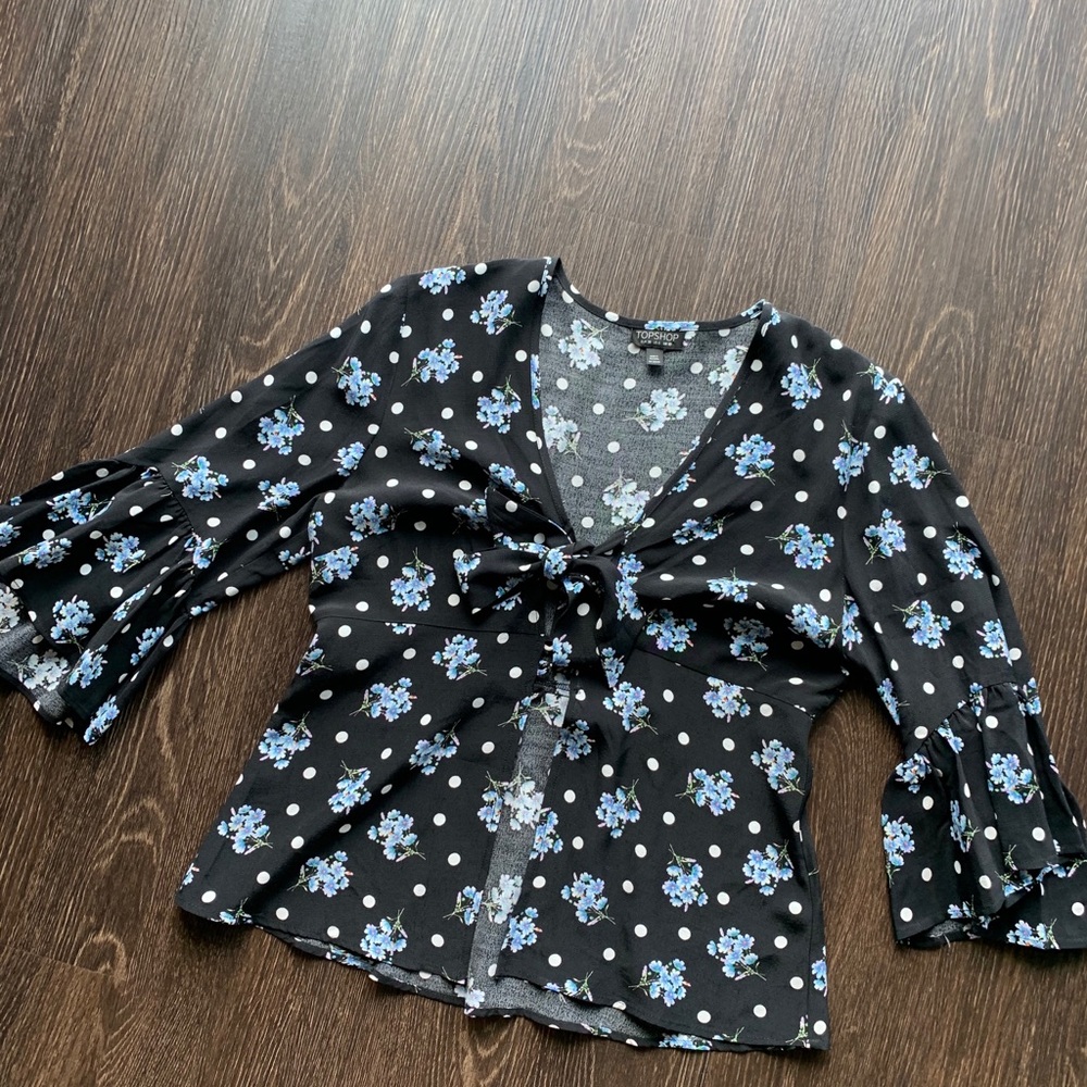 Topshop Tie Front Floral Polka Dot Blouse Sz US 6